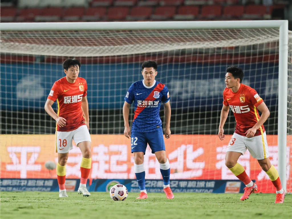 【中超】克雷桑建功李源一进球 泰山队4-0横扫深圳